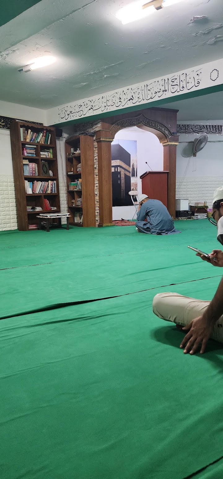 Faizan e Madina Muslim prayer room representative photo