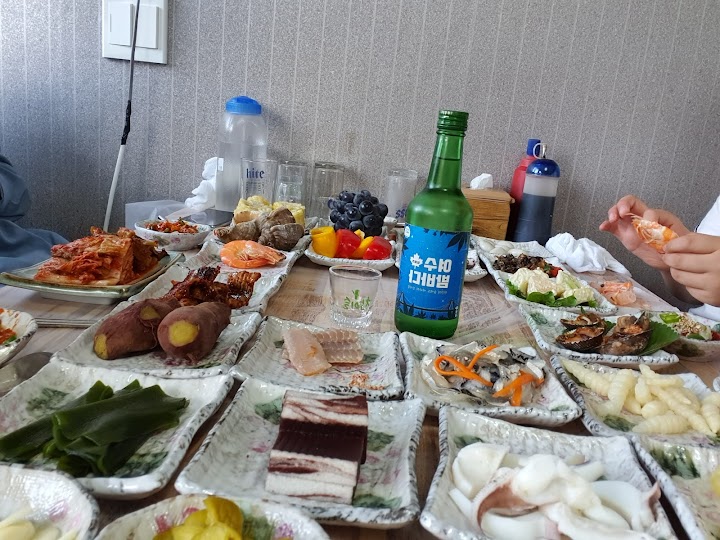 Dabok Sashimi Restaurant representative photo