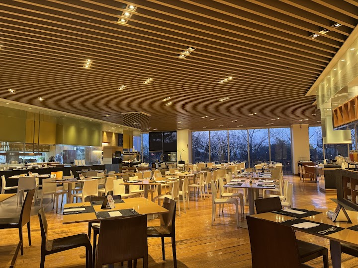Rolling Hills: Blue Sapphire Restaurant representative photo
