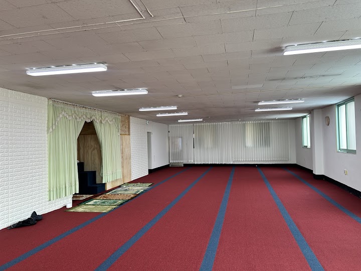 Baitus Salam Islamic Center) representative photo