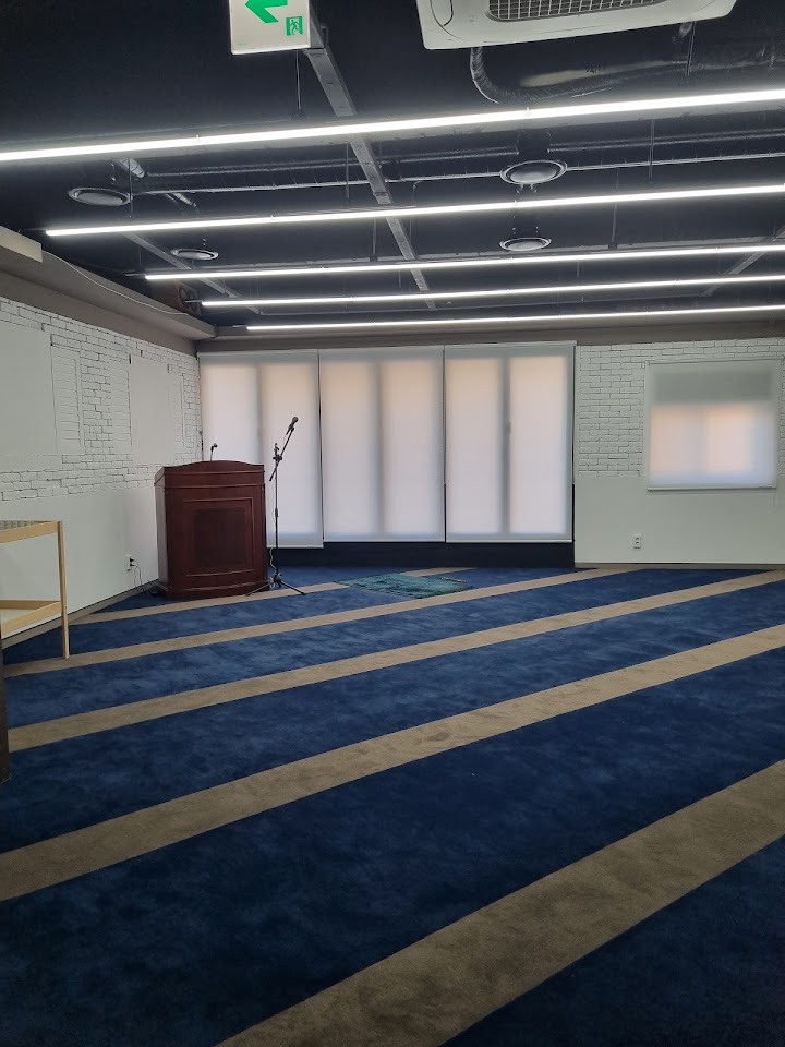 Masjid in front of Chonnam National University (2nd floor) representative photo