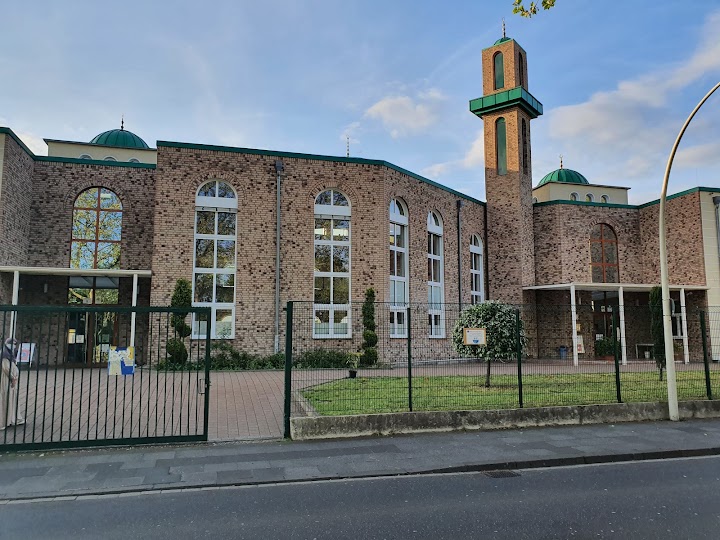 Al-Muhajirin Mosque Bonn e.V. representative photo