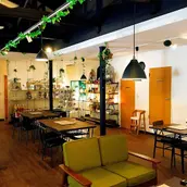 Foto utama Enza Cafe & Ramen Enza